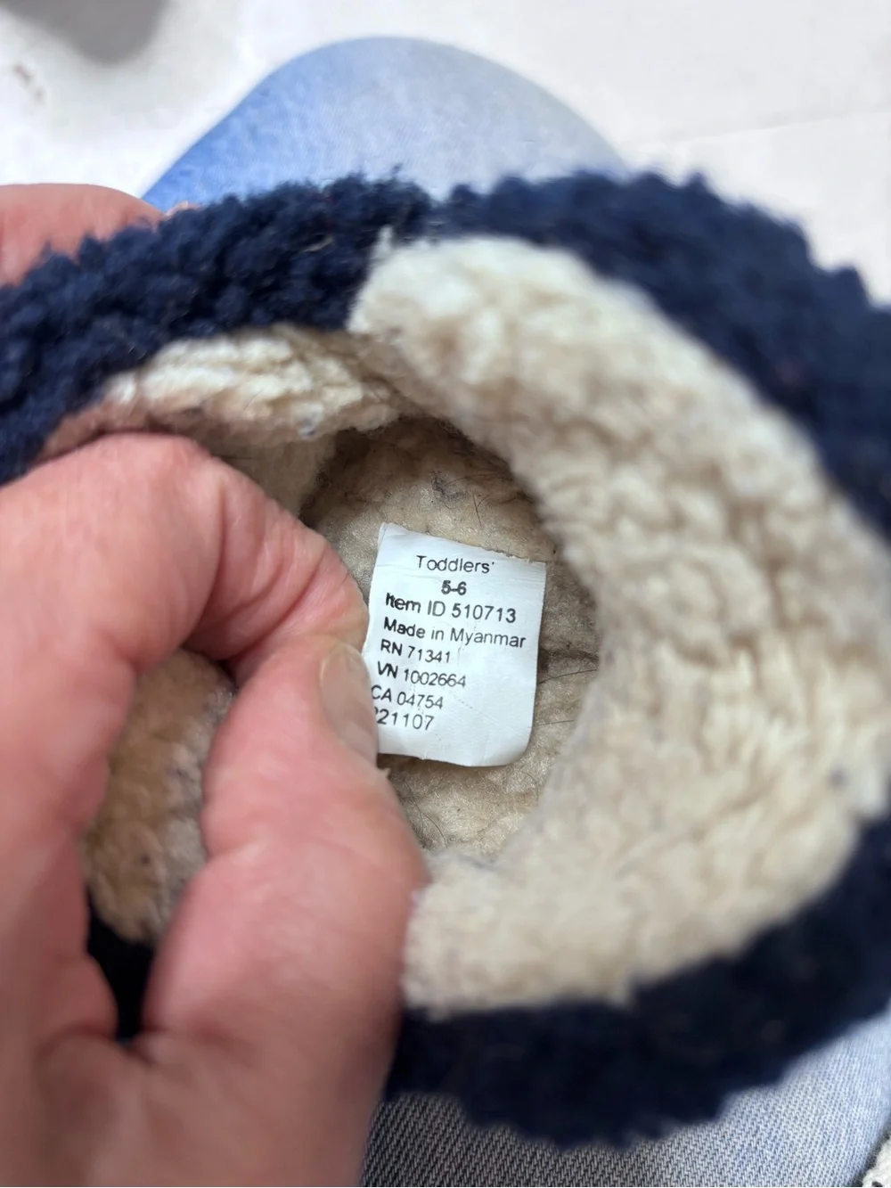 L.L.Bean Cozy Slipper Bootie High Pile Navy Size 5-6 Toddler EUC